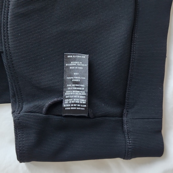 All Fenix Ribbed Core Bandeau Sports Bra - Picture 8 of 8